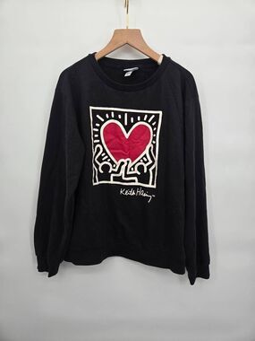 Keith Haring Heart Graphic Sweatshirt Sugar Medium Black Crewneck Pullover Light